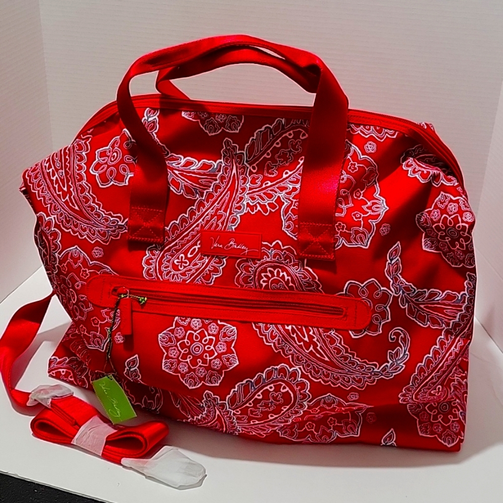 Vera Bradley Lighten Up Large Travel Duffel Bag Raspberry Bandana Nwt